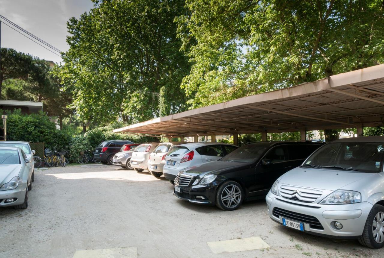 Park Hotel Pineta Τσέρβια Εξωτερικό φωτογραφία